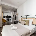 Akisol Galaxy Apartman