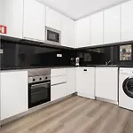 Akisol Galaxy Apartman *